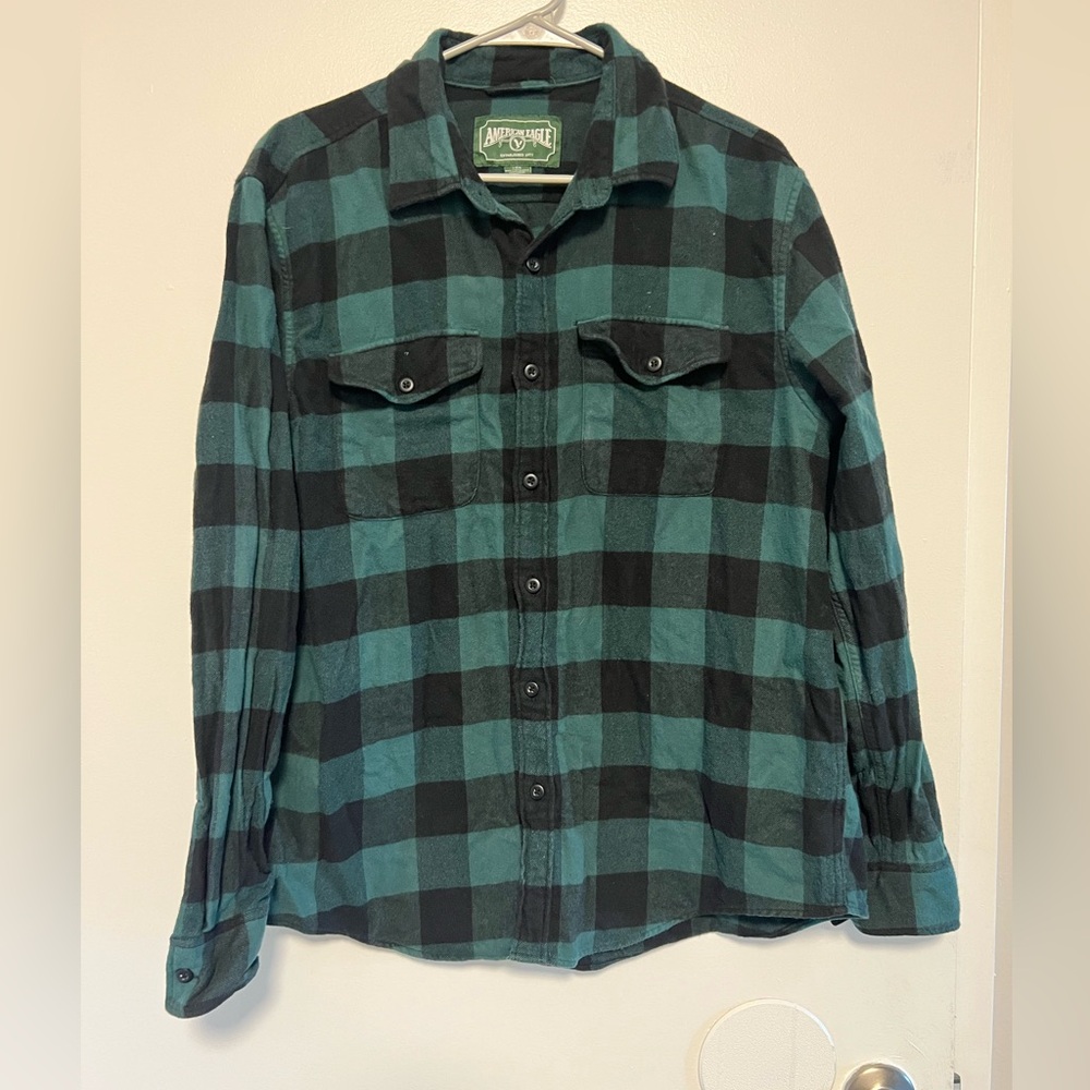 American Eagle Mens 100% cotton Flannel Plaid Button Up Long Sleeve  Large